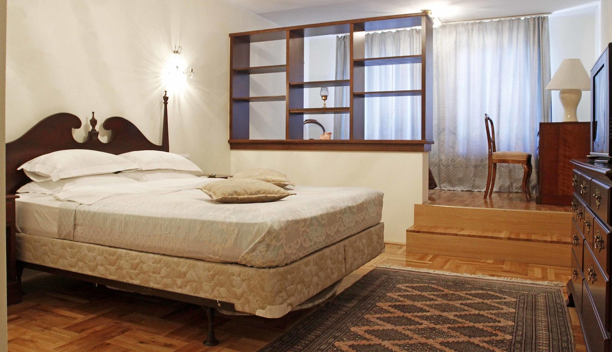 Hotel Octagon Sarajevo Buitenkant foto