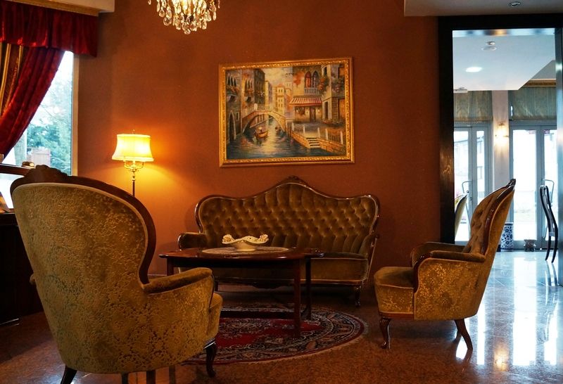 Hotel Octagon Sarajevo Buitenkant foto