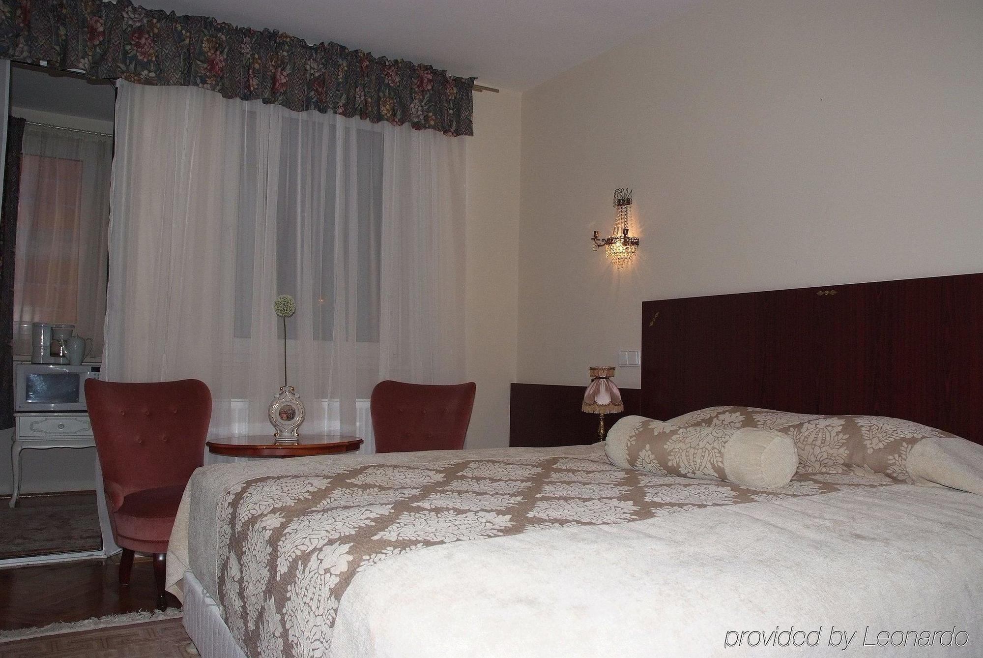 Hotel Octagon Sarajevo Buitenkant foto