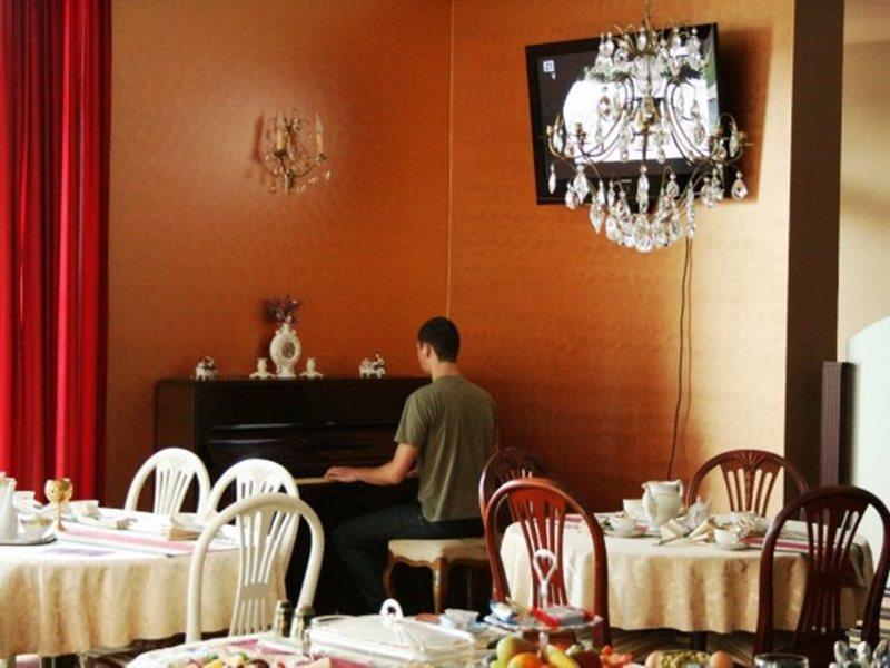 Hotel Octagon Sarajevo Buitenkant foto