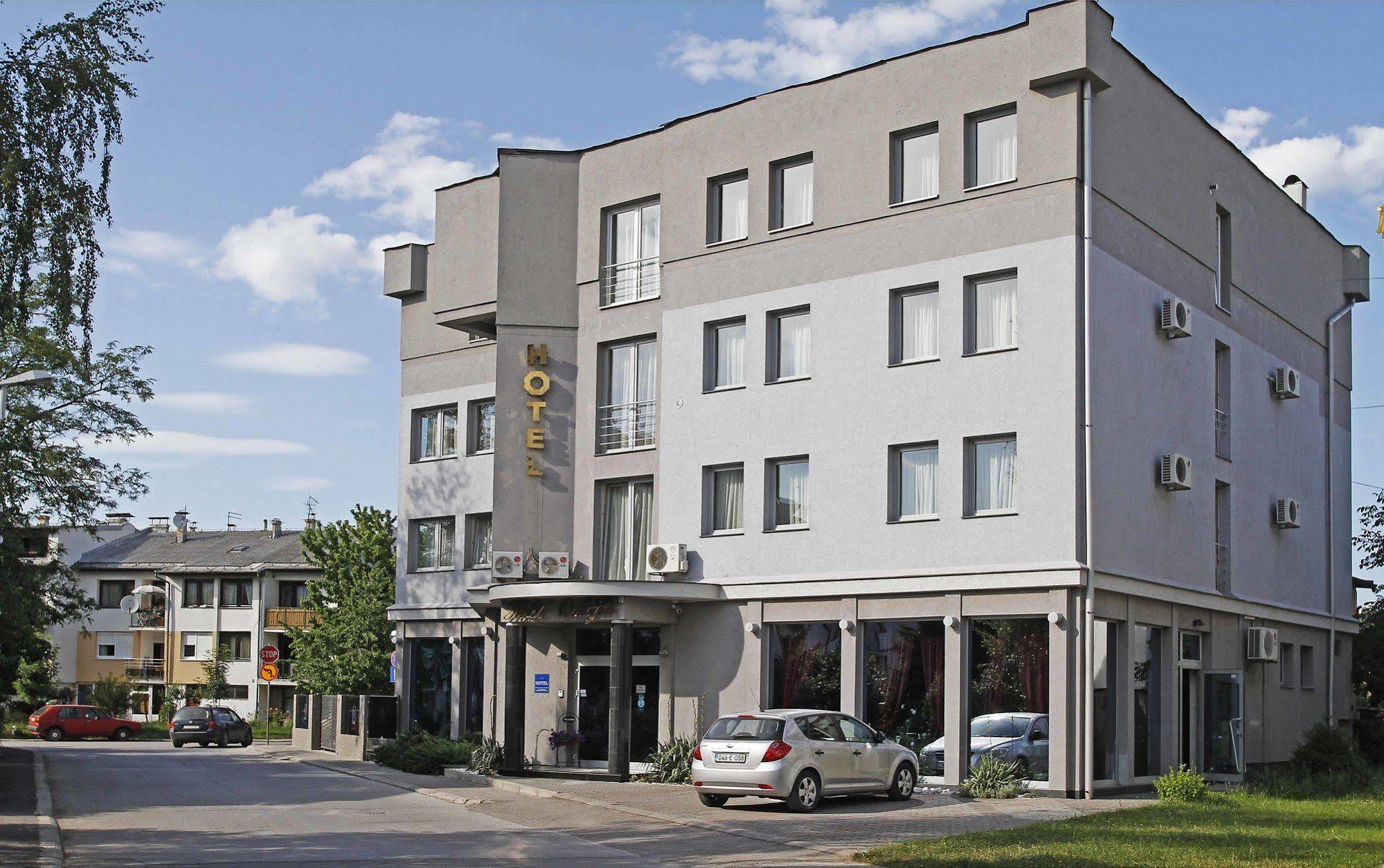 Hotel Octagon Sarajevo Buitenkant foto