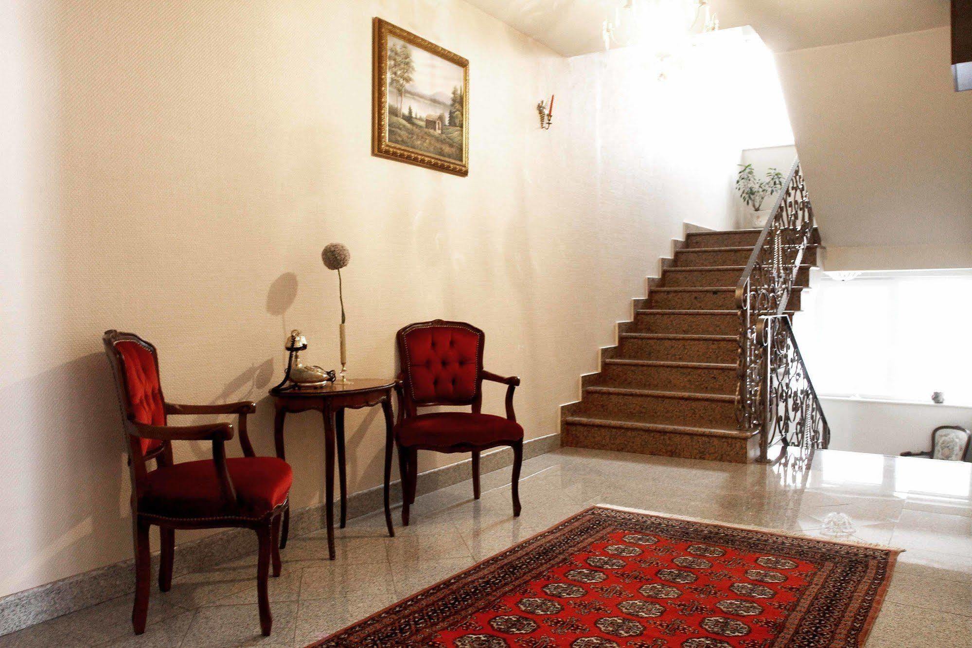 Hotel Octagon Sarajevo Buitenkant foto